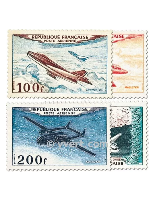 n° 30/33 -  Timbre France Poste aérienne