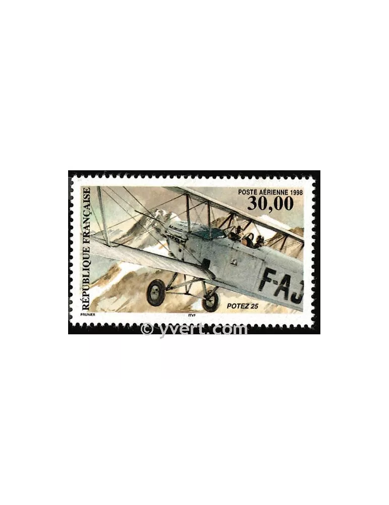 n° 62 -  Timbre France Poste aérienne