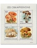 n° 9297/9300  - Timbre TOGO Poste