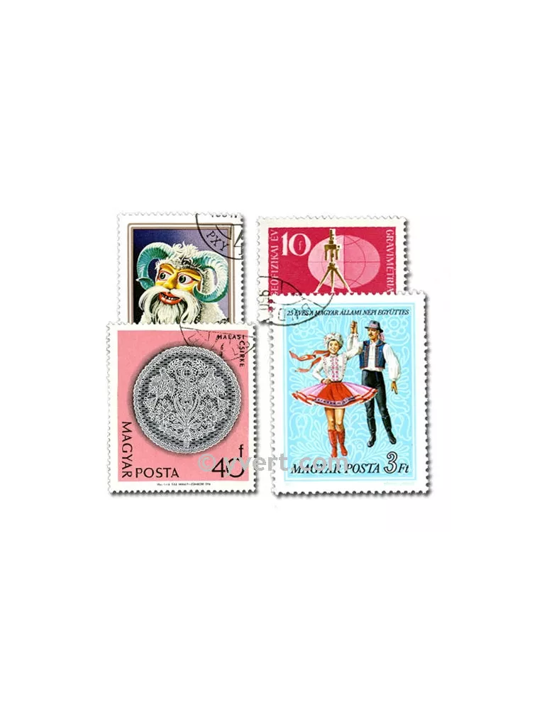 HONGRIE : pochette de 500 timbres (Oblitérés)