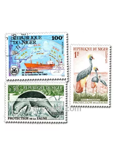 NIGER : pochette de 100 timbres (Oblitérés)