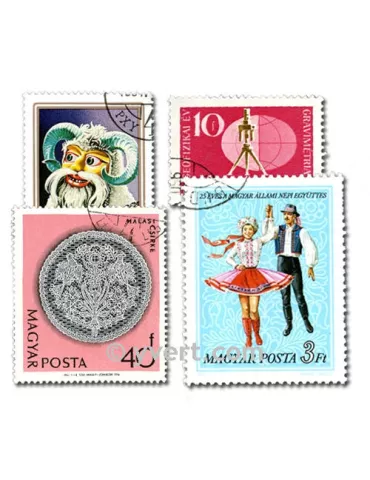HONGRIE : pochette de 200 timbres (Oblitérés)