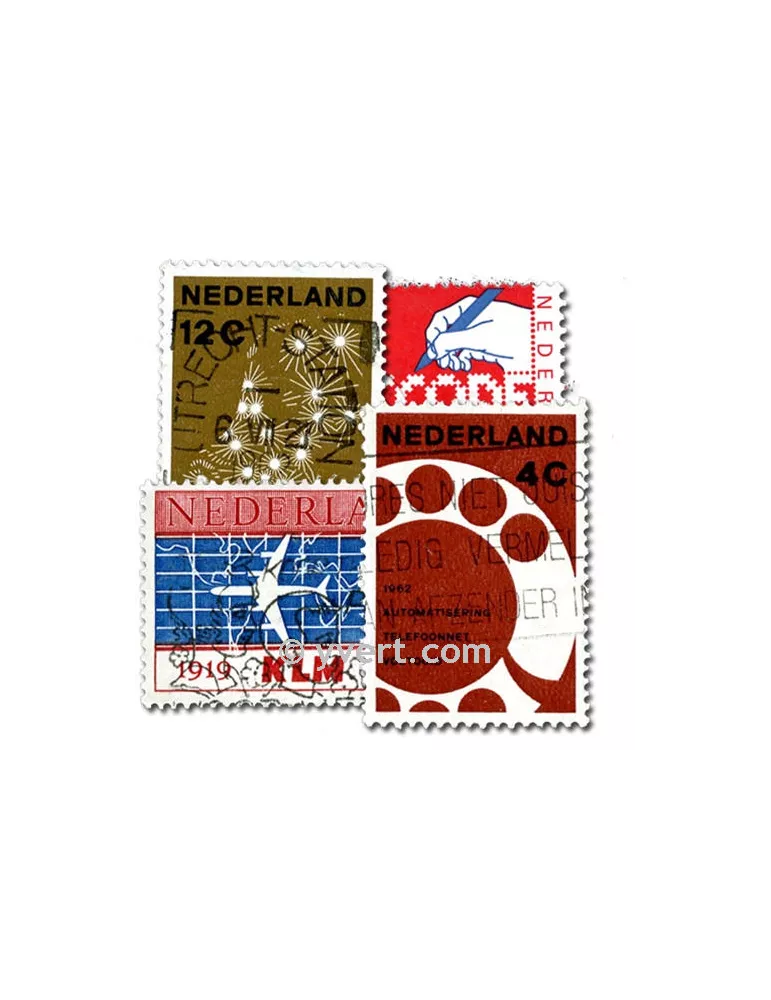 PAYS BAS : pochette de 100 timbres (Oblitérés)